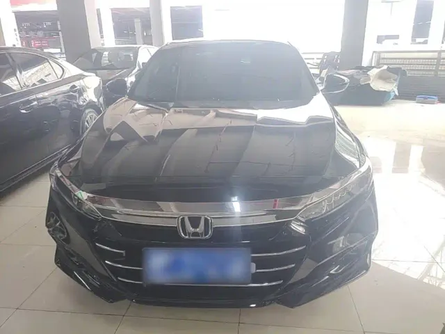 Honda Accord — Фото автомобиля 2