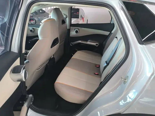 BYD Yuan PLUS — Фото автомобиля 16