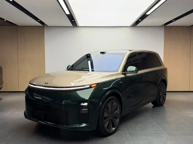 Фотография автомобиля — Li Auto L9