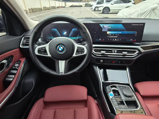 BMW i3 — Фото автомобиля 8