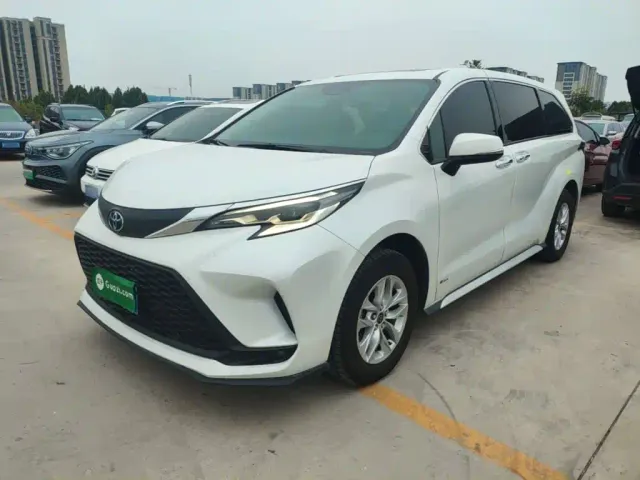 Фотография автомобиля — Toyota Granvia