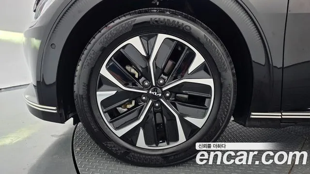 Kia EV6 — Фото автомобиля 5