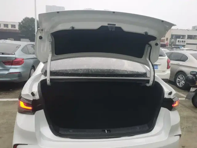BAIC Beijing U5 PLUS — Фото автомобиля 18