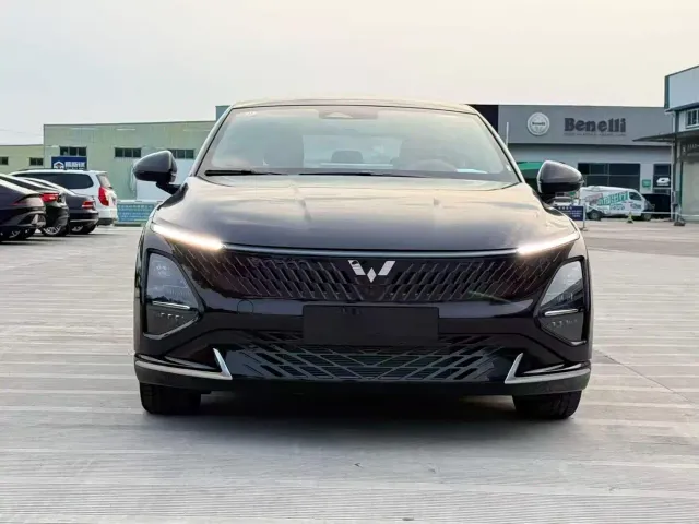 Wuling Starlight — Фото автомобиля 2