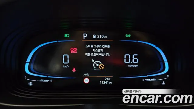 Hyundai Venue — Фото автомобиля 8