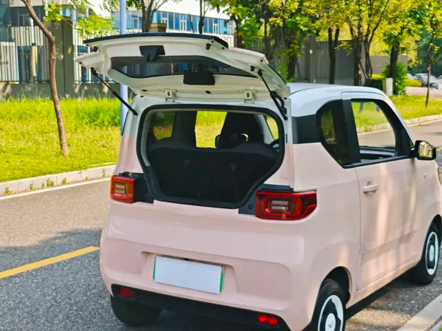 Wuling Hongguang Mini EV — Фото автомобиля 13