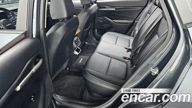 Kia Seltos New — Фото автомобиля 18
