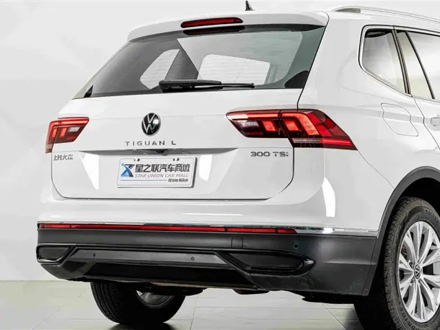 Volkswagen Tiguan L — Фото автомобиля 7