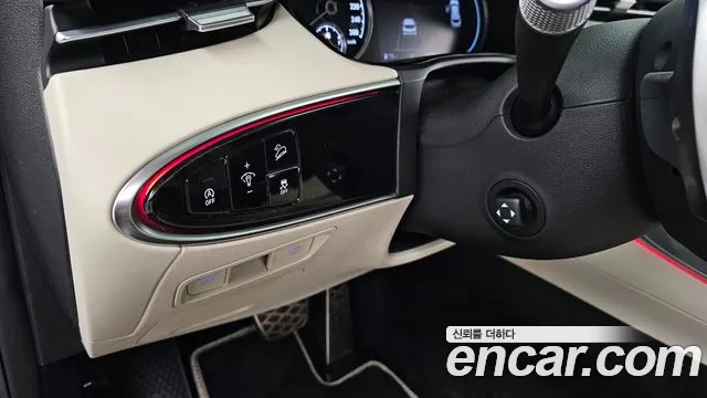Genesis GV70 — Фото автомобиля 28