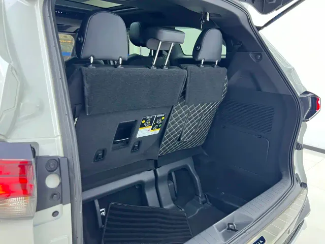 Toyota Granvia — Фото автомобиля 13