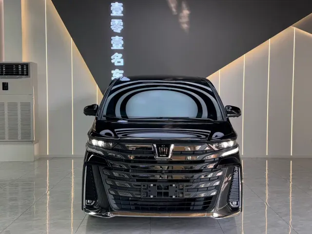 Toyota Vellfire — Фото автомобиля 2
