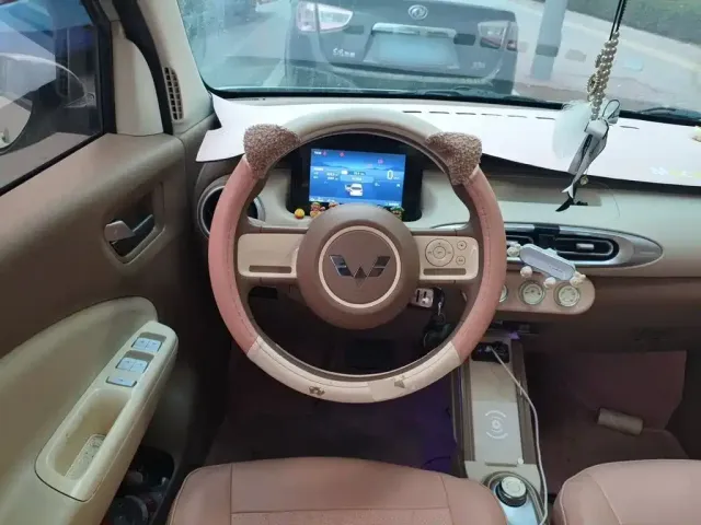 Wuling Hongguang Mini EV — Фото автомобиля 6