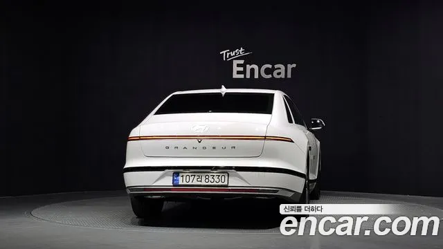 Hyundai Grandeur GN7 — Фото автомобиля 4