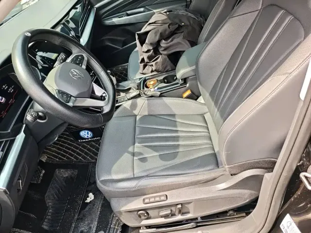 Volkswagen Passat — Фото автомобиля 10