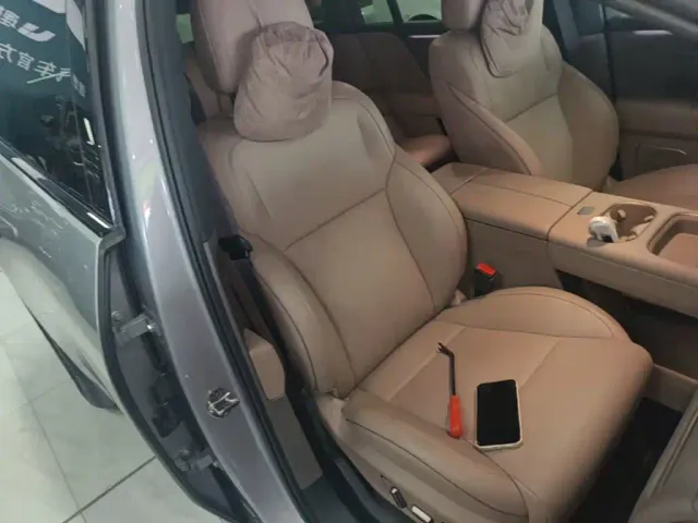 Li Auto i6 — Фото автомобиля 24