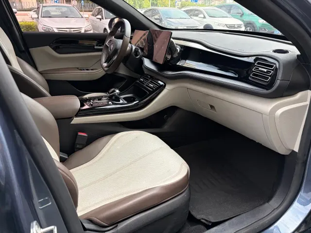 BYD Qin PLUS — Фото автомобиля 10