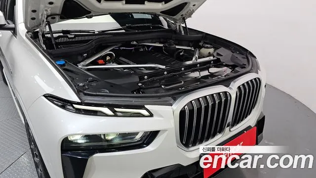 BMW X7 — Фото автомобиля 6