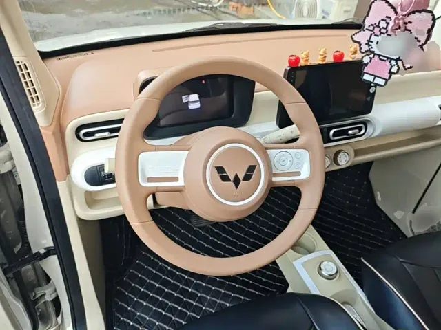 Wuling Hongguang Mini EV — Фото автомобиля 10