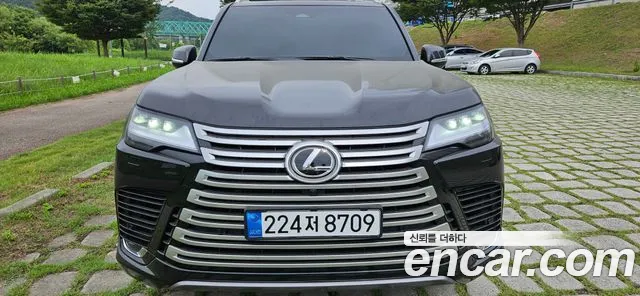 Lexus LX — Фото автомобиля 2