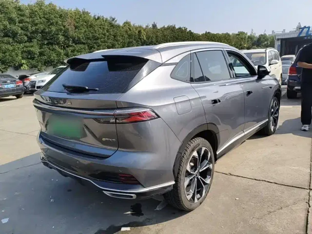 Roewe RX5 — Фото автомобиля 6