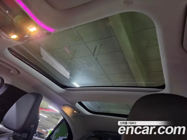 Mercedes-Benz E-Class — Фото автомобиля 18
