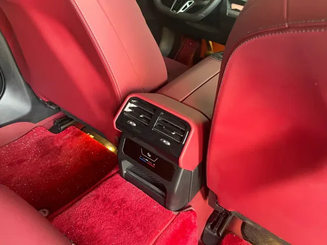 BMW 5 Series — Фото автомобиля 25