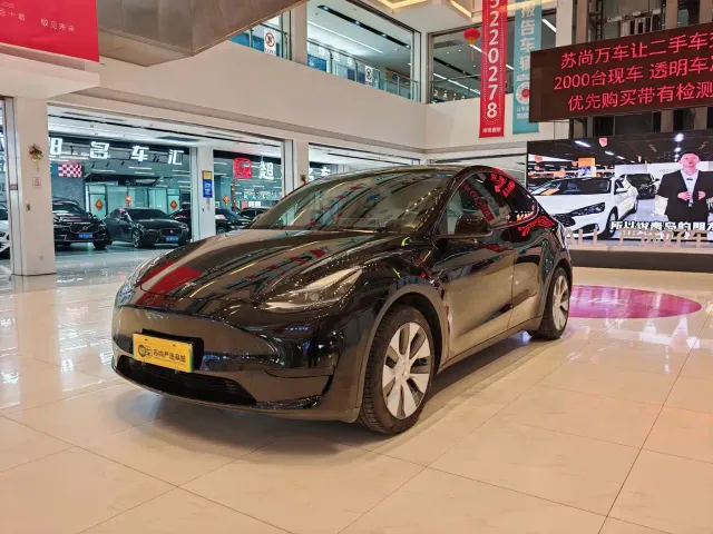 Фотография автомобиля — Tesla Model Y