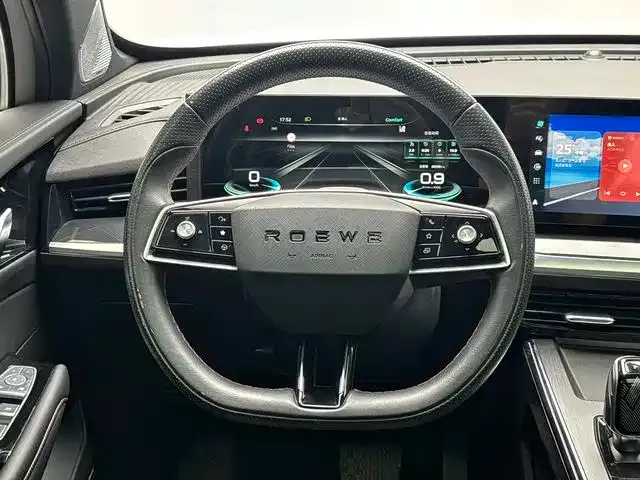 Roewe RX5 Max — Фото автомобиля 6