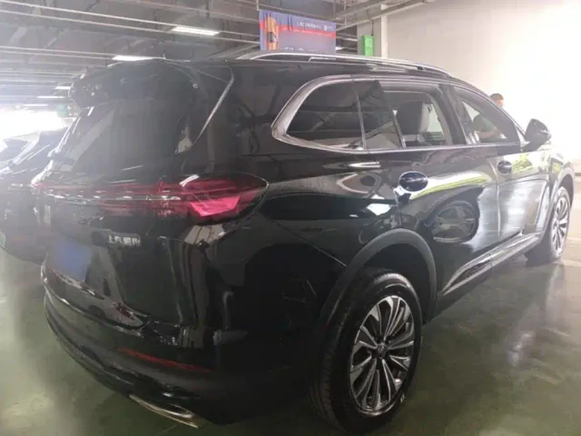 Buick Envision Plus — Фото автомобиля 6