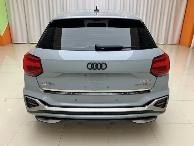 Audi Q2L — Фото автомобиля 5