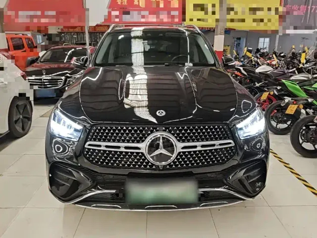 Mercedes-Benz GLE-Class — Фото автомобиля 2