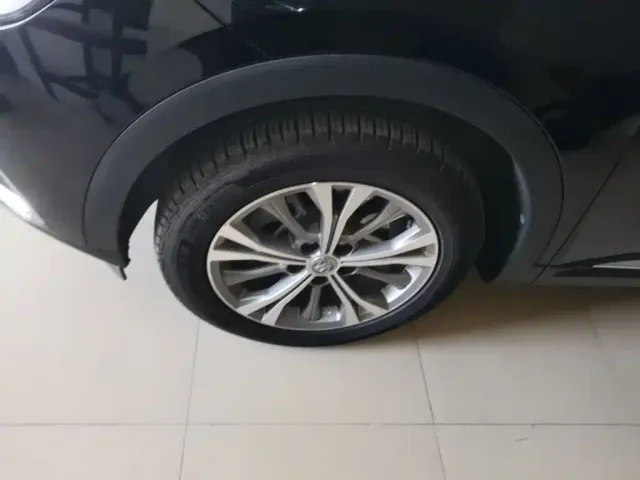 Buick Envision Plus — Фото автомобиля 22