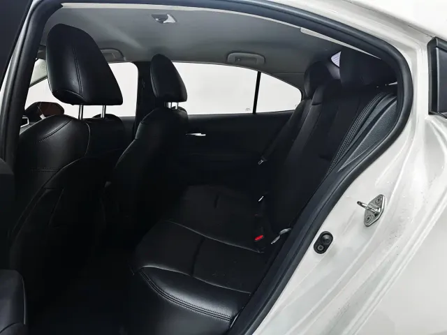 Toyota Corolla — Фото автомобиля 12