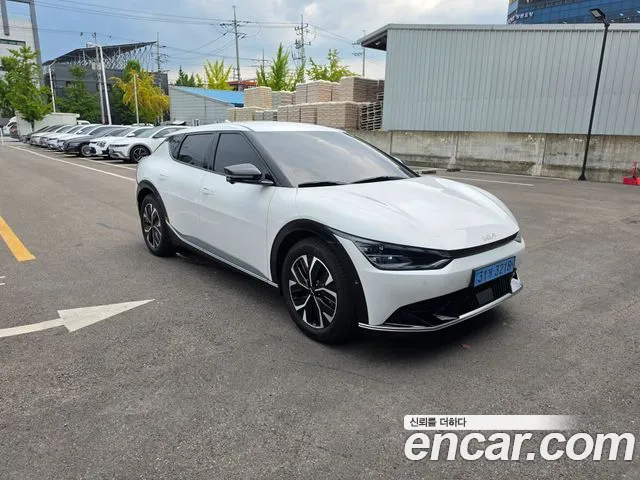 Kia EV6 — Фото автомобиля 2