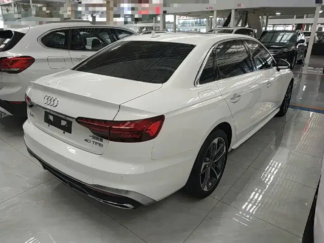 Audi A4L — Фото автомобиля 6