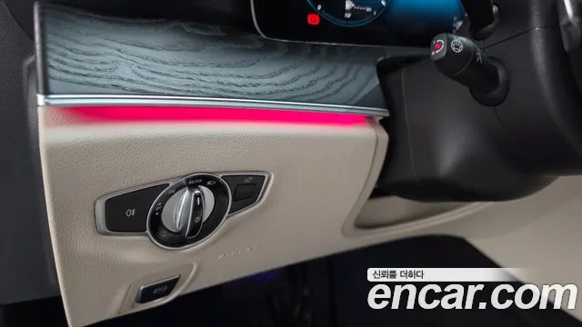 Mercedes-Benz E-Class W213 — Фото автомобиля 25