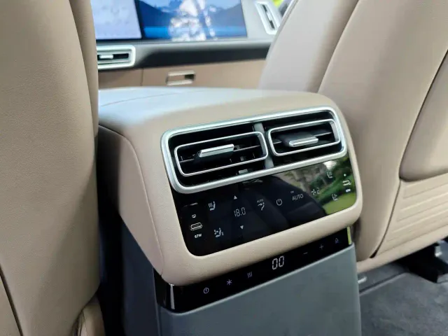 Li Auto Li Auto L7 2025 Max Smart Renewal Edition — Фото автомобиля 15