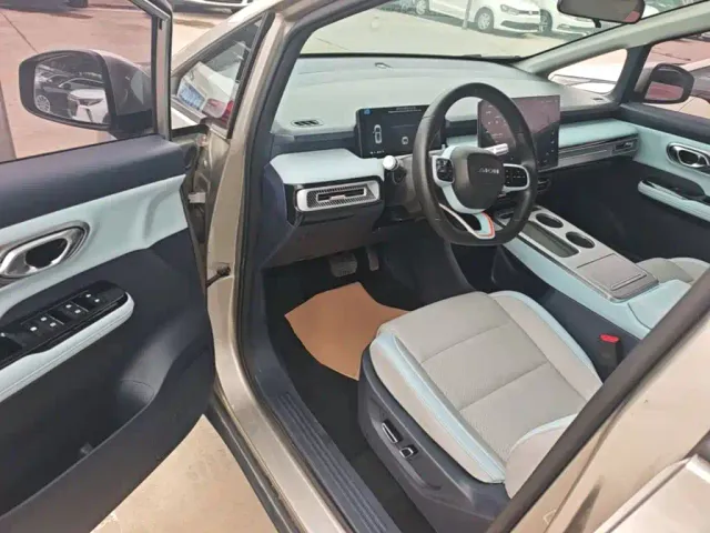 GAC Aion Y — Фото автомобиля 15
