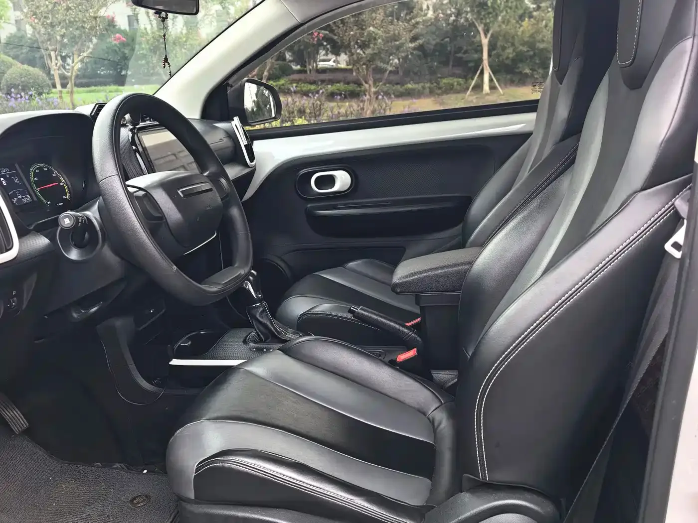 Roewe Kaiwei CLEVER 2021 302km Excellence Edition — Фото автомобиля 4