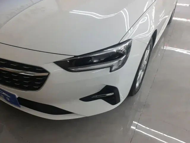 Buick Regal — Фото автомобиля 23