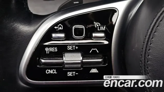 Mercedes-Benz GLS-Class — Фото автомобиля 16