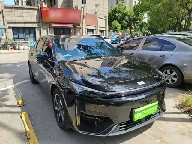 Geely Galaxy L6 — Фото автомобиля 3
