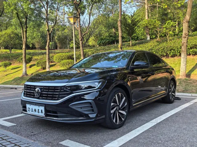 Фотография автомобиля — Volkswagen Passat