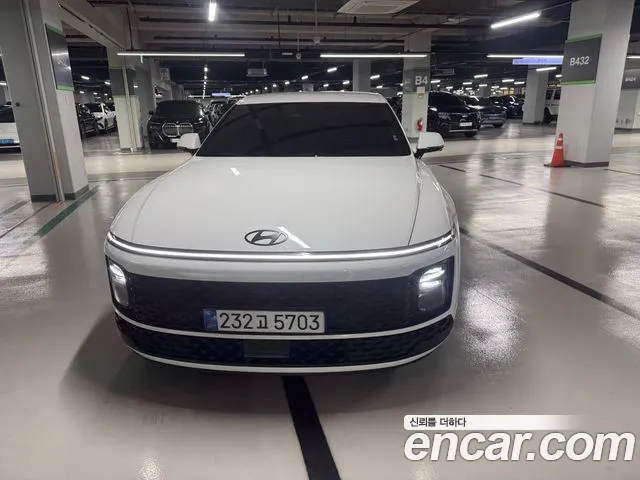 Фотография автомобиля — Hyundai Grandeur GN7