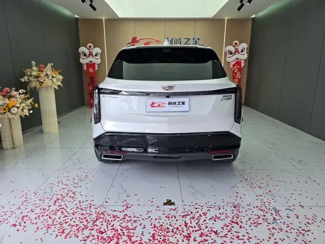 Cadillac XT5 — Фото автомобиля 5