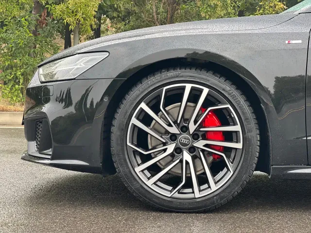 Audi A7 — Фото автомобиля 8
