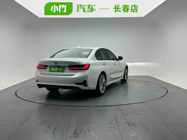 BMW 3 Series — Фото автомобиля 6