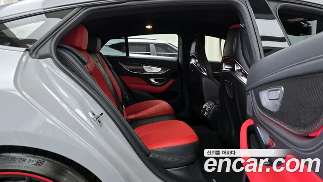 Mercedes-Benz AMG GT 4 двери 63 S 4MATIC+ — Фото автомобиля 11