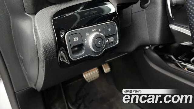 Mercedes-Benz A-Class — Фото автомобиля 17