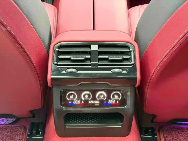 BMW 5 Series — Фото автомобиля 11